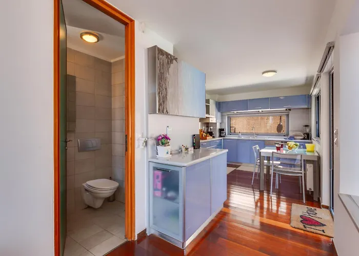 Unlimited Blue Villa