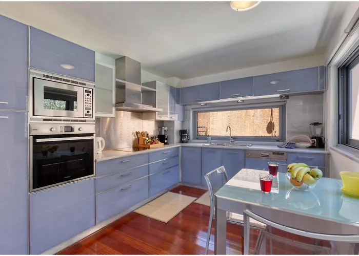 Villa Unlimited Blue