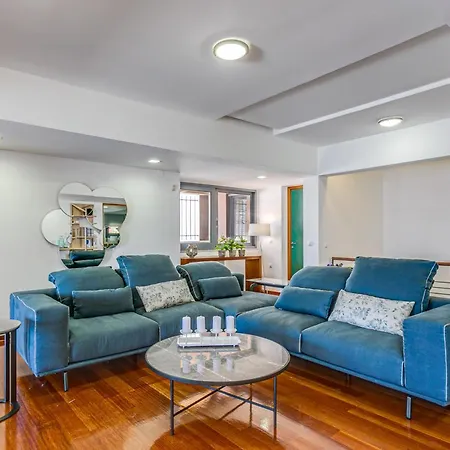 Unlimited Blue Villa