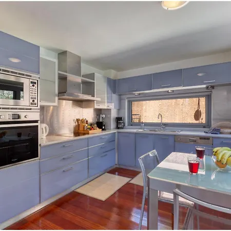 Villa Unlimited Blue