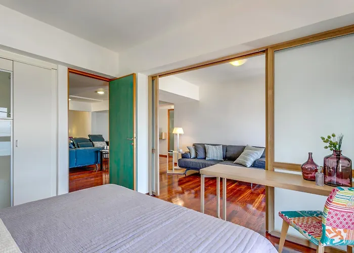 Villa Unlimited Blue