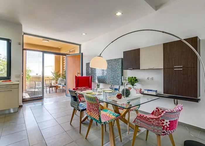 Villa Unlimited Blue